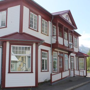 location-redhouse